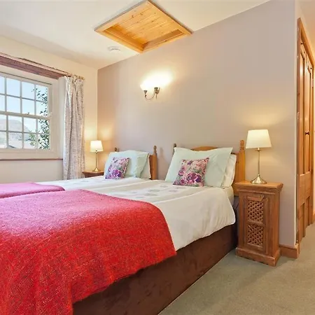 Bridge House With Private Hot Tub, Coniston