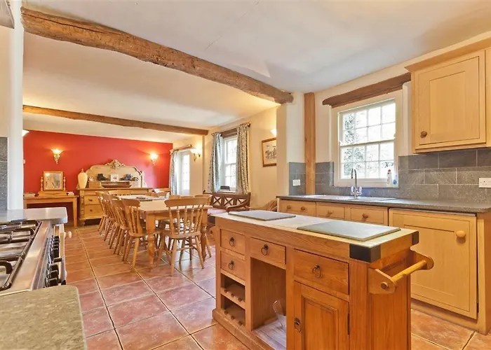 Дом отдыха Bridge House With Private Hot Tub, Конистон