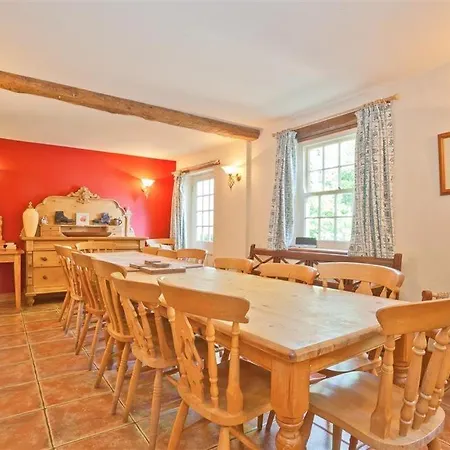 Bridge House With Private Hot Tub, Nyaraló Coniston