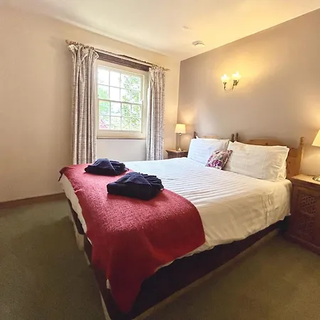 Nyaraló Bridge House With Private Hot Tub, *